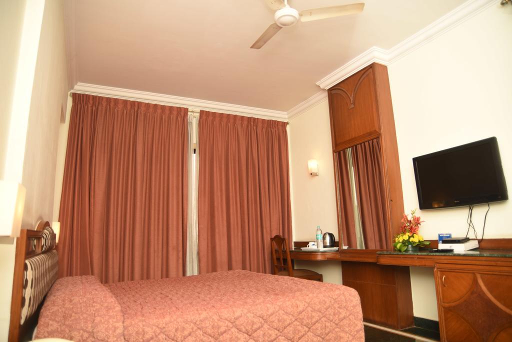 Hotel Maurya Бангалор Номер фото